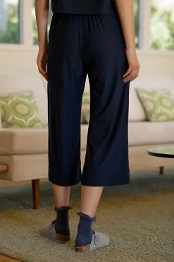 Deals ???? Beyond Yoga Cropped Lounge Pants DARKEST NIGHT ✨ 5 Deals ???? Beyond Yoga Cropped Lounge Pants DARKEST NIGHT ✨ -PAIGE-shop unnamed file 1030