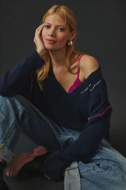 Best Sale 🌟 Sundry Bonjour V-Neck Sweater NAVY 😉