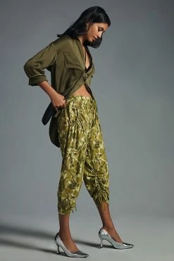 New 😍 Daily Practice By Anthropologie Arid Crop Pants GREEN MOTIF 😍