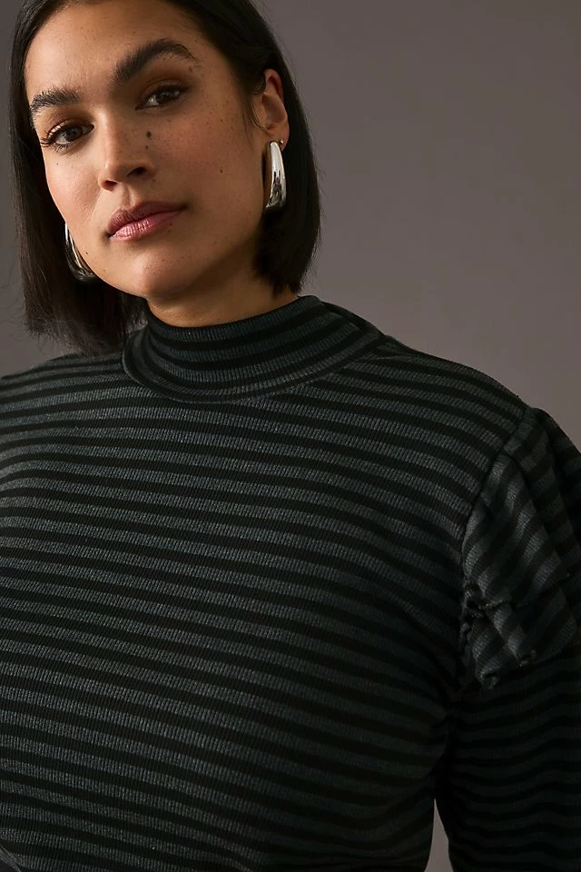 T.La Ruffled Turtleneck Top Best Sale ???? T.La Ruffled Turtleneck Top GREEN MOTIF ???? -PAIGE-shop unnamed file 2176