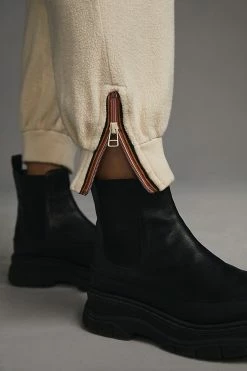 New ๐งจ Sundry Faux Sherpa Sweatpants IVORY โค๏ธ 9 New ๐งจ Sundry Faux Sherpa Sweatpants IVORY โค๏ธ -PAIGE-shop unnamed file 320