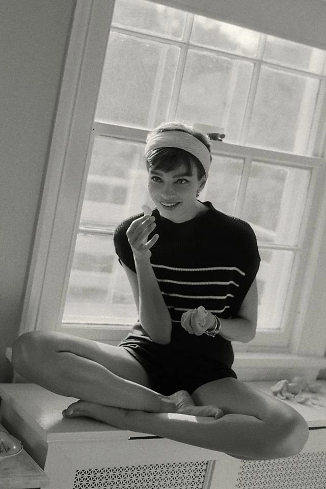 Maeve Mock Neck Sweater Tee Best deal ???? Maeve Mock Neck Sweater Tee BLACK/IVORY ⌛ -PAIGE-shop unnamed file 4087