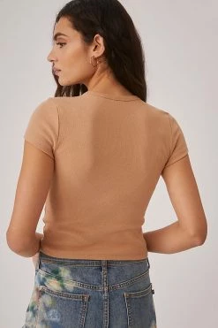 Buy ???? Maeve Ribbed Baby Tee BEIGE ✔️ -PAIGE-shop unnamed file 4139