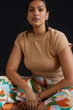 Buy ???? Maeve Ribbed Baby Tee BEIGE ✔️ -PAIGE-shop unnamed file 4140