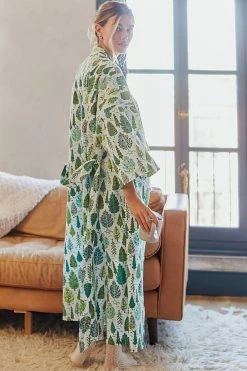 Budget ???? Printfresh Long-Sleeve Trees Robe WHITE ✨ -PAIGE-shop unnamed file 550